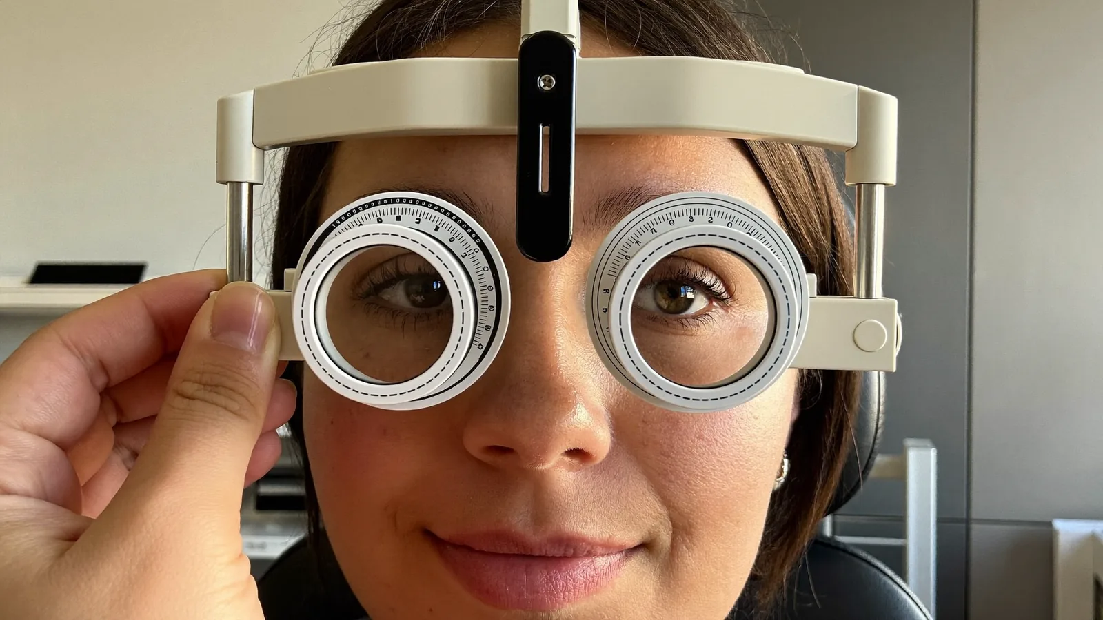 Kartal yüksek miyop akıllı lens ameliyatı