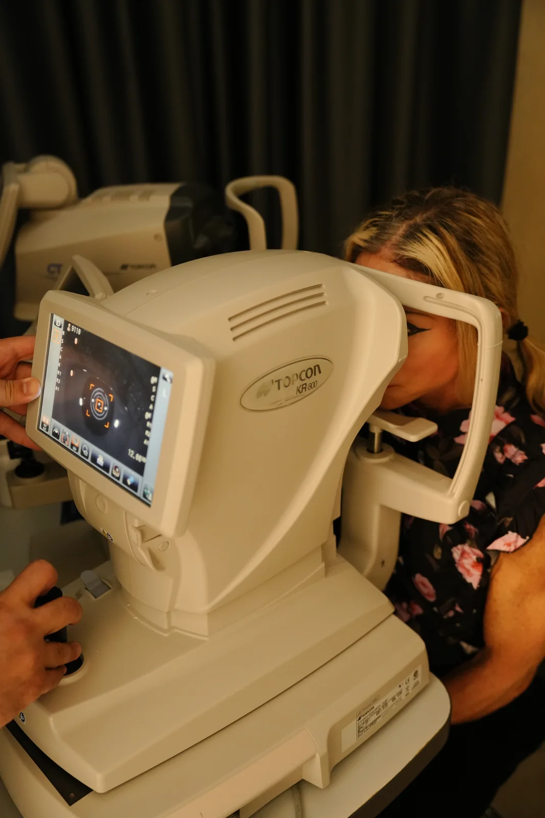 Which doctor to see for blurry vision in Istanbul
